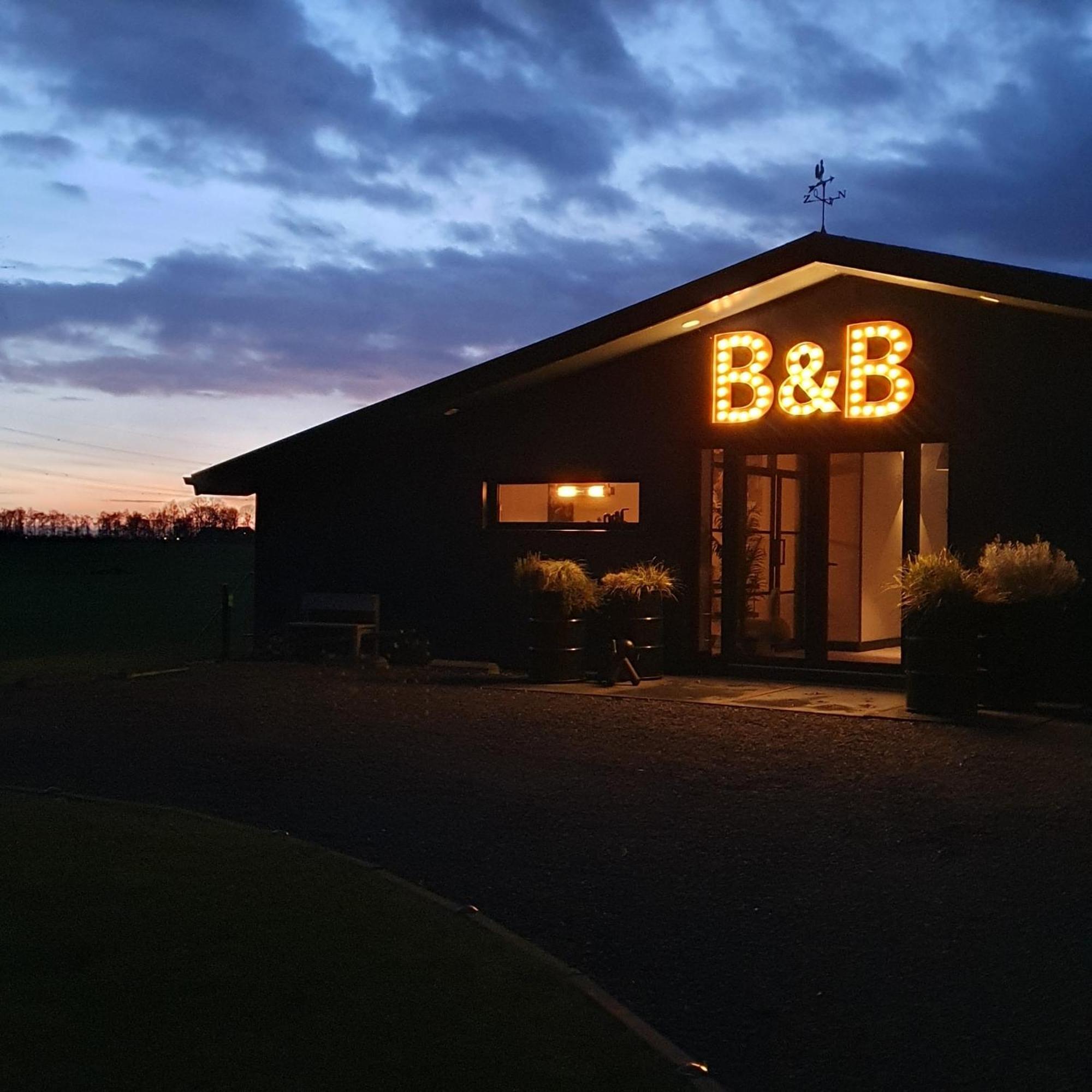 Bed and Breakfast De Buorkerij Tytsjerk Zewnętrze zdjęcie